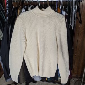 Uniqlo Turtleneck Sweater